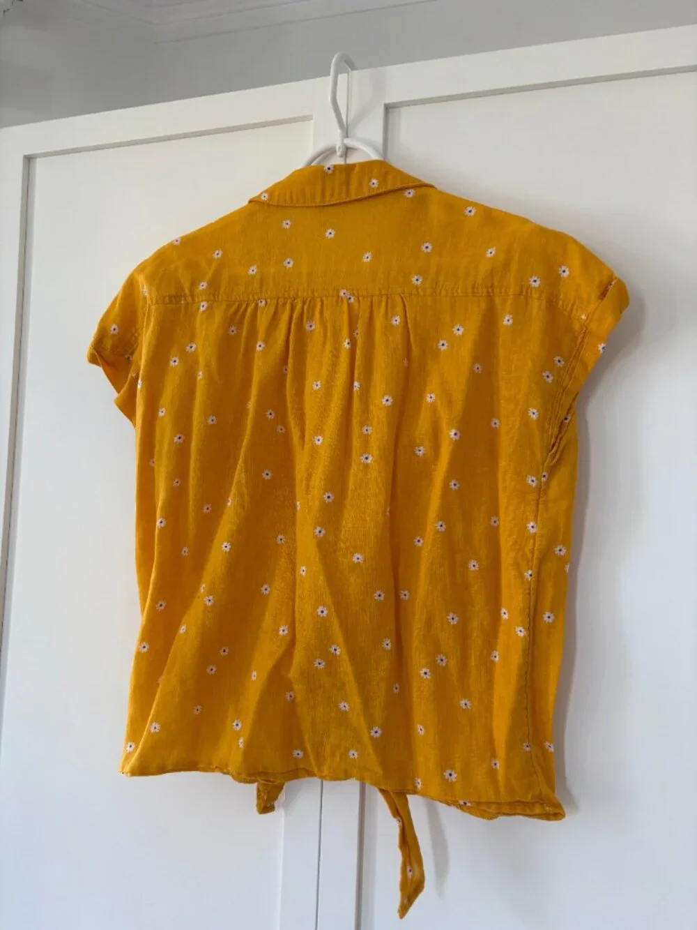 Old Navy linen blend blouse with waist tie (size M) - Picture 6 of 9